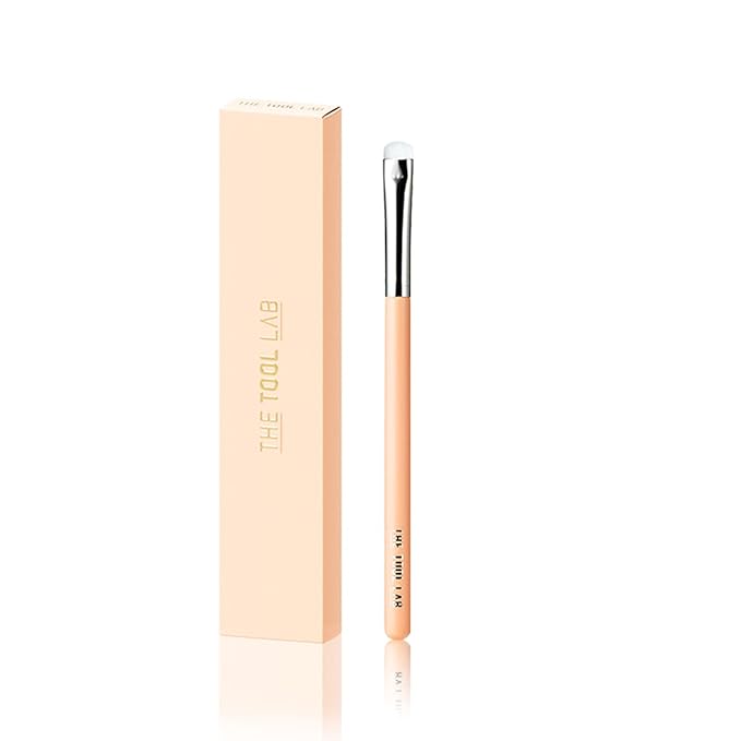 THE TOOL LAB 205 Eye Smudge Brush Makeup Brush-Angled Precision Flat Define Eyeliner Blending Definer for a Stunning Eye Makeup Professional-Premium Quality Natural Hair Bristles Cosmetic