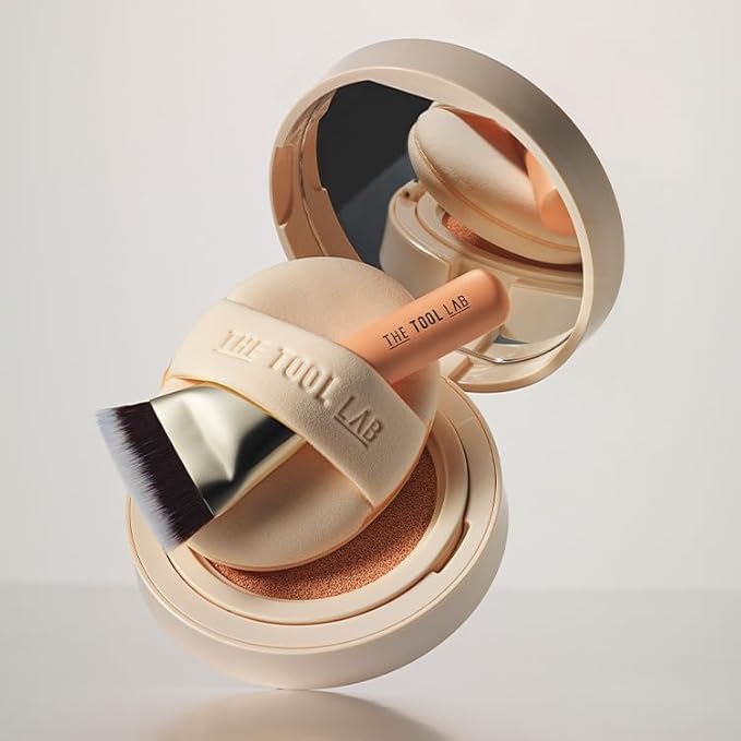 THE TOOL LAB All Day Cover Duo - Premium Base Makeup Set for Liquid Cream Powder Foundation Buffing Blending Face Brush Sponge Portable Case - 1.1 Flat Top Brush