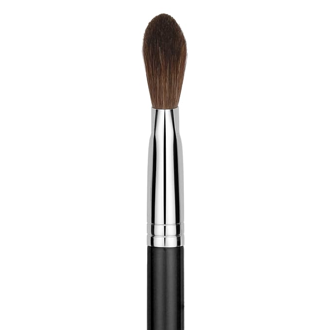 Bdellium Tools Professional Makeup Brush - Maestro Series 960 Precision Blusher - With Mix of Soft Synthetic &amp Natural Fibers For Pop of Color to the Cheeks (Black 1pc)