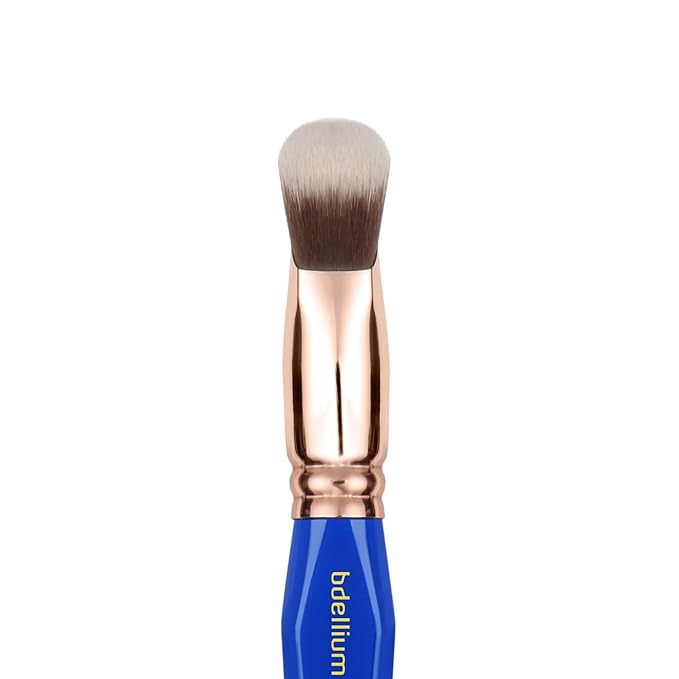 Bdellium Tools Professional Makeup Brush - Golden Triangle 967 Soft Square Foundation - With All-Vegan Synthetic Fibers For Creating a Flawless Complextion (Blue 1pc)