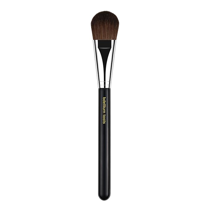 Bdellium Tools Professional Makeup Brush - Maestro Series 960 Precision Blusher - With Mix of Soft Synthetic &amp Natural Fibers For Pop of Color to the Cheeks (Black 1pc)