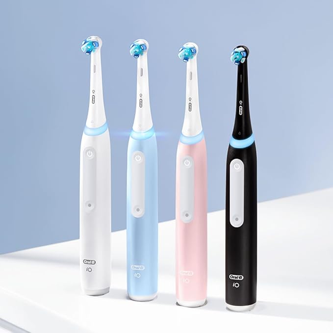 Oral-B iO Series 3 Electric Toothbrush with (1) Brush Head Rechargeable White