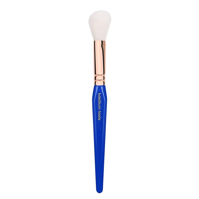 Bdellium Tools Professional Makeup Brush - Golden Triangle 942 Slanted Contour - With All Vegan and Soft Synthetic Fibers For Adding Dimension to the Face (Blue 1pc)