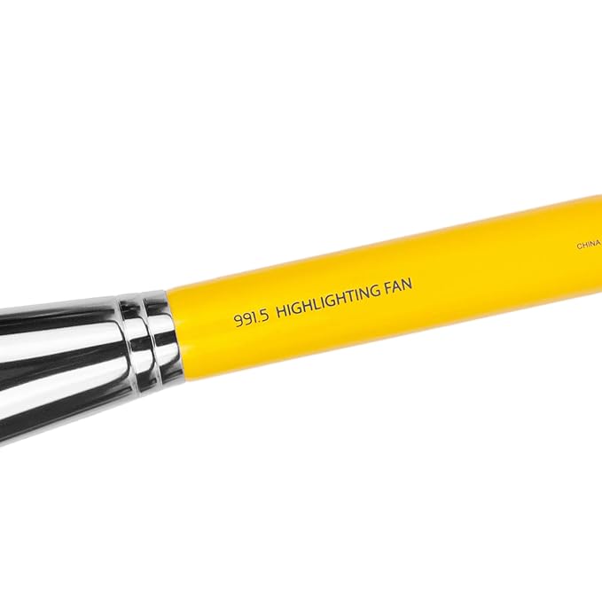 Bdellium Tools Professional Makeup Brush - Studio Series 991.5 Highlighting Fan - With Soft Synthetic Fibers For Topping the Cheekbones (Yellow 1pc)