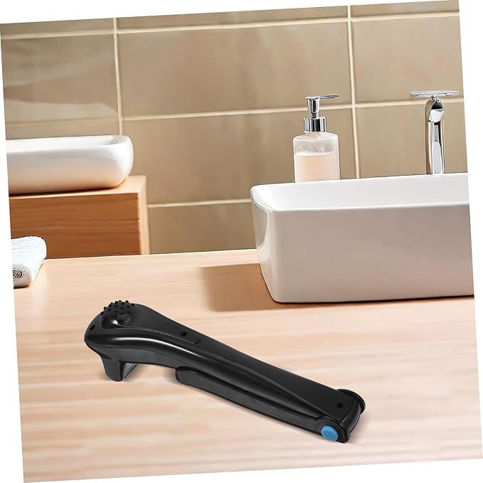 Electric Back Shaver for Men Body Hair Trimmer Portable Grooming Razor Battery Operated Ergonomic Design for DIY Hair Removal Black