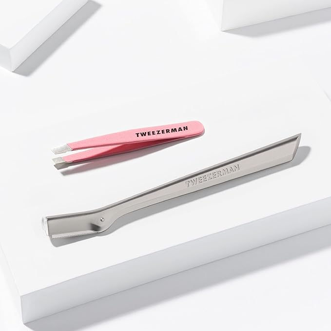 Tweezerman Exclusive Eyebrow Razor &amp Tea Rose Mini Slant Tweezer