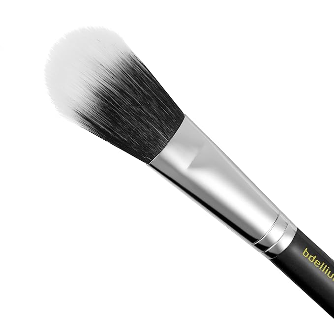 Bdellium Tools Professional Makeup Brush - Maestro Series 965 Duet Fiber Blusher - With Mix of Soft Synthetic &amp Natural Fibers For Applying Pop of Color (Black 1pc)