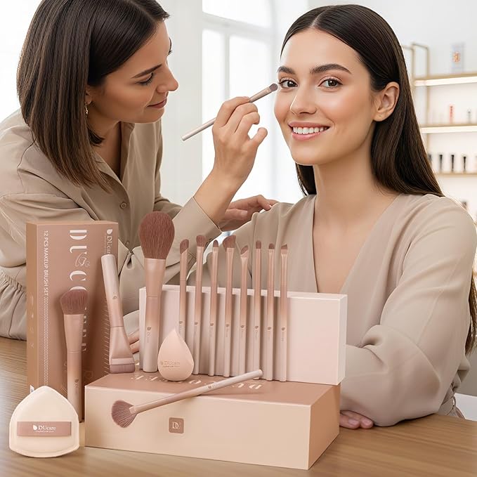 DUcare 14pcs Christmas Makeup Set12Pcs Coffee Series Makeup Brush set with 2pcs Makeup Sponges Foundation Blending Face Powder Blush Eye Shadows Brushes
