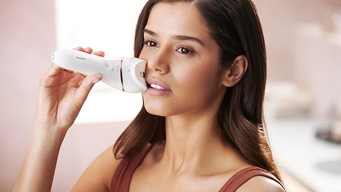 Philips Epilator Series 8000 Wet &amp Dry 3-in-1 with Shaver &amp Trimmer Attachments for Women 8 Accessories Included BRE720/14
