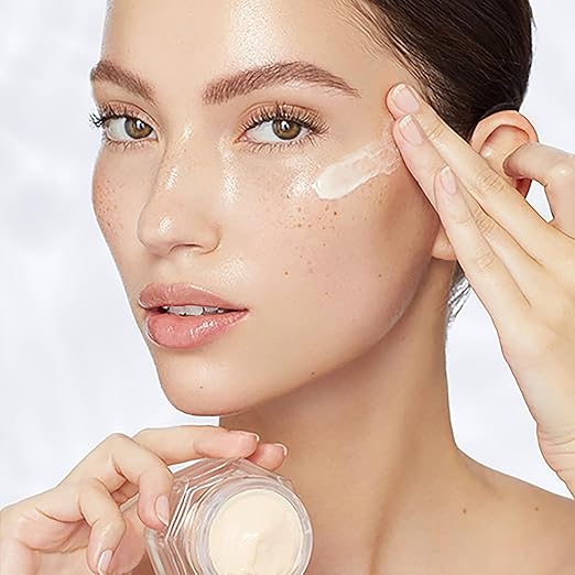 Charlotte Tilbury Magic Eye Rescue - Smoothing &amp Hydrating Under Eye Cream with Time-Released Retinol &amp Botanical Complex for Dark Circles Puffiness &amp Fine Lines - For Smoother Youthful