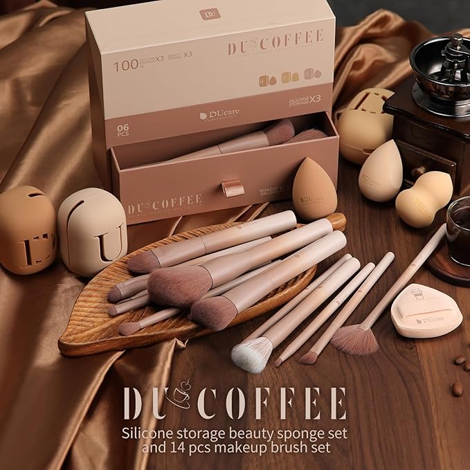 DUcare 21pcs Christmas Makeup Gift Setwith 14Pcs Makeup Brush set 3pcs Makeup Sponges 3pcs Sponge Holder 1pc Powder Puff for Foundation Blending Powder Blush Eyeshadows