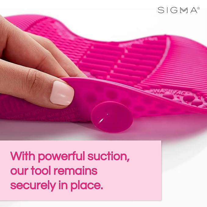 Sigma Beauty Makeup Brush Cleaner Mat ? Sigma Spa Express Silicone Makeup Brush Cleaning Mat with Suction Cups for Cleaning Makeup Brushes Compact Design Fit for Any Travel Makeup Kit (Pink)