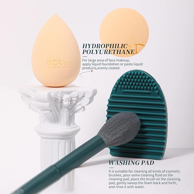 DUcare Christmas Makeup Gift Set 19 Pcs17pcs Brushes Brush 1pc Cleaning Mat and 1pc Makeup Sponge Professional Face Powder Eye Shadow Powder Liquid Brushes