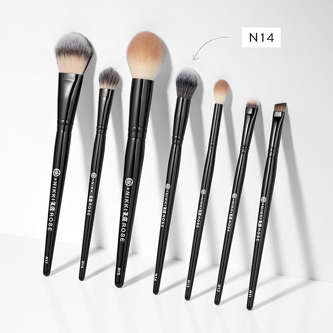 BK BEAUTY - NIKKI LA ROSE N14 PETITE PRECISION CONCEALER BRUSH - Multi-Tasking Tapered Makeup Brush for Under-Eye Concealer Powder &amp Small Areas