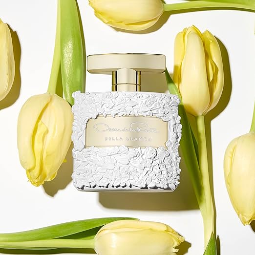 Oscar de la Renta Bella Blanca Eau de Parfum 3 Piece Gift Set for Women - Perfume Spray 3.4 Fl. Oz &amp 1.0 Fl. Oz. and Body Lotion 3.4 Fl. Oz.
