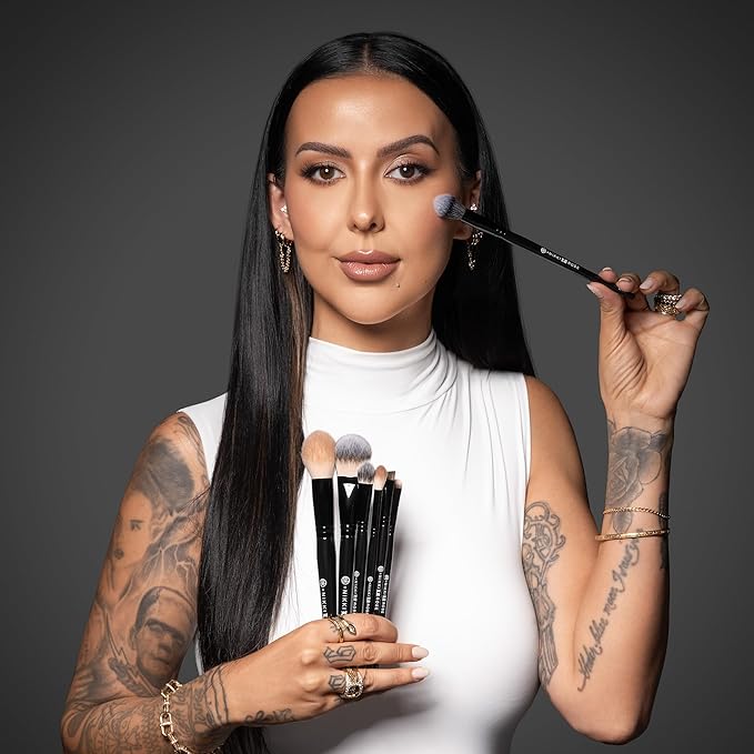 BK BEAUTY - NIKKI LA ROSE N14 PETITE PRECISION CONCEALER BRUSH - Multi-Tasking Tapered Makeup Brush for Under-Eye Concealer Powder &amp Small Areas