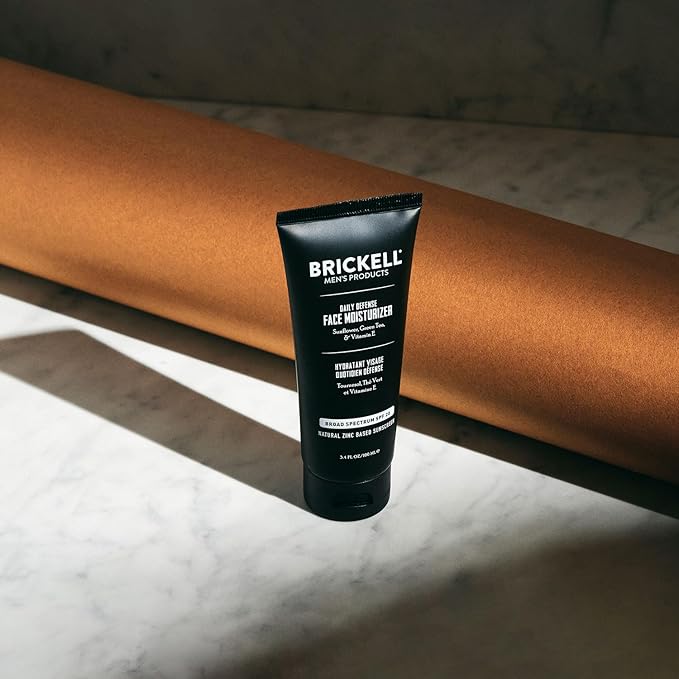 Brickell Men's Daily Defense SPF20 Face Moisturizer for Men Natural &amp Organic Zinc Oxide Face Moisturizing Mineral Sunscreen Hydrates &amp Protects Skin Against Harmful UVA/B rays 3.4oz Unsc