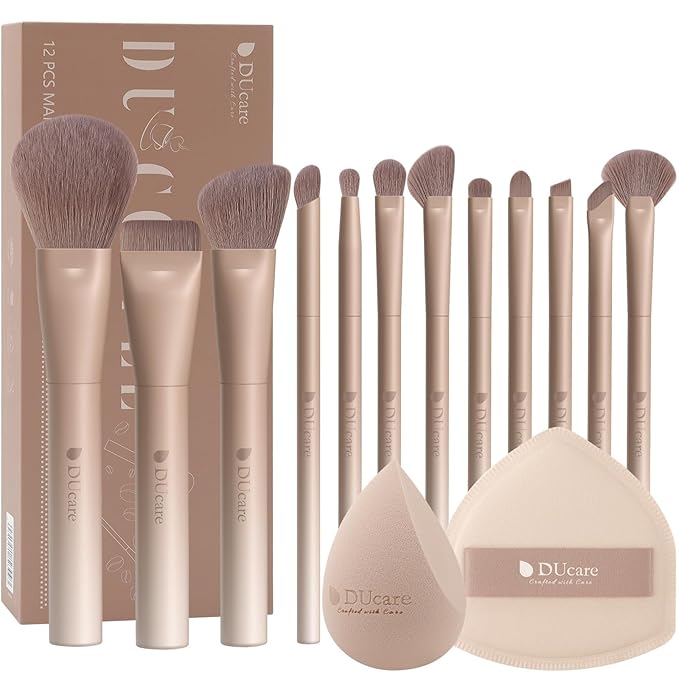 DUcare 14pcs Christmas Makeup Set12Pcs Coffee Series Makeup Brush set with 2pcs Makeup Sponges Foundation Blending Face Powder Blush Eye Shadows Brushes