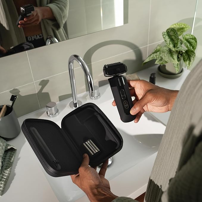 MANSCAPED® The Chairman??PRO Men?™s Electric Foil Face Shaver - Two Interchangeable Blade Heads SkinSafe® Four-Blade Foil &amp Stubble Trimmer USB-C Wireless Compatible Charging Gentle on Neck