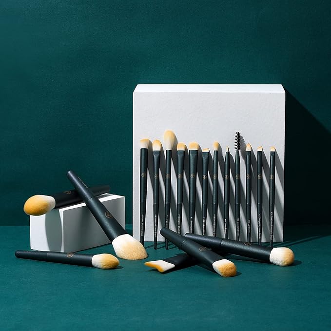 EIGSHOW Makeup Brushes 18pcs Professional Makeup Brush Travel Set with Eco Cylinder 2Cups Holder Premium Synthetic Foundation Powder Concealer Blush Blending Eye Lip Brush Kit - Cruelty Free
