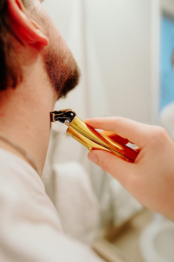 Supreme Trimmer 2-in-1 Crunch Lite Foil Shaver &amp T-Shaper Trimmer Set | ST5200 Beard Trimmer STF600 Electric Razor | Travel or at Home Hair Cutting Kit | Gold