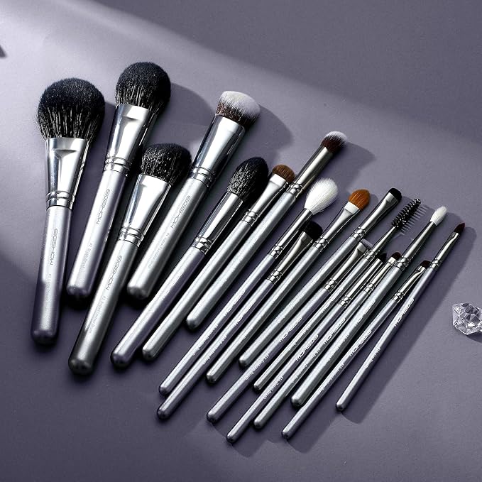 Professional Makeup Brush Set EIGSHOW High End Makeup Brushes for Foundation Powder Blending Blush Bronzer Eyeliner Eyeshadow with Case (PRO 18pcs Grey)