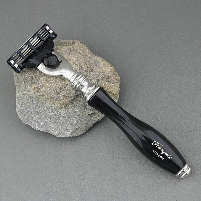 3 Edge Shaving Razor With Black Coated Handle Beard and Mustache Safety Razor For Men and Women