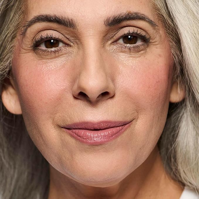 No Makeup Makeup Cr?me Classic Lipstick Foolproof Sheer-to-Bold Formula Delivers Long-Lasting Hydration and Buildable Color Lightweight Satin Finish Made with Skin-Loving Ingredients Pink 02