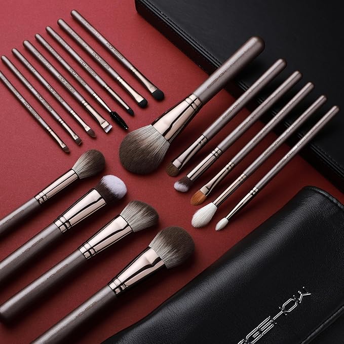 Professional Makeup Brush Set Eigshow Makeup Brushes Perfect for Foundation Face Powder Blending Blush Bronzer Eyeliner Eye Shadow Brows with Case Best Gift for Women Travel Kit(PRO 18pcs Coffee)