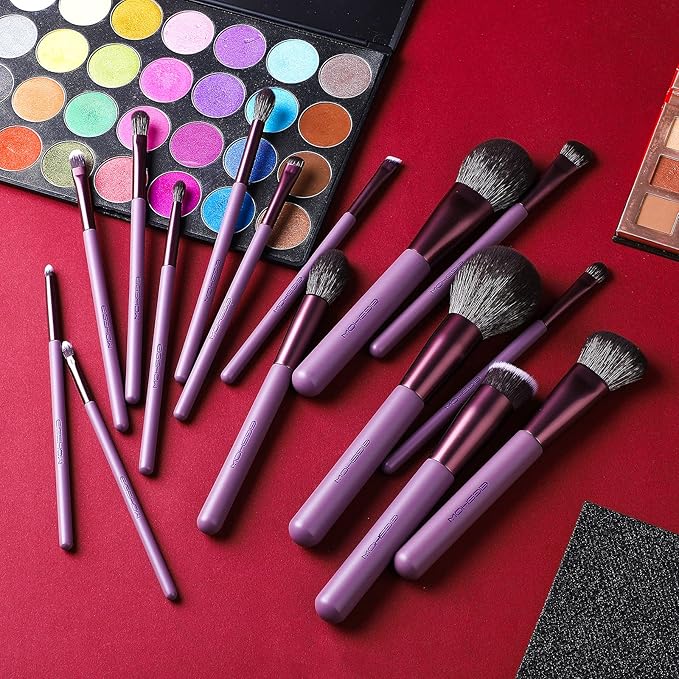 Makeup Brush Set EIGSHOW Professional Makeup Brushes Kit Foundation Powder Concealers Eye Shadows Makeup 15 Piece for Eye Face Liquid Cream Cosmetics Brushes Kit Gift for Women Travel Set(Purple)